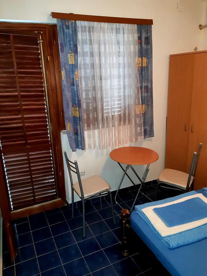 Apartments Ceca ティヴァト エクステリア 写真