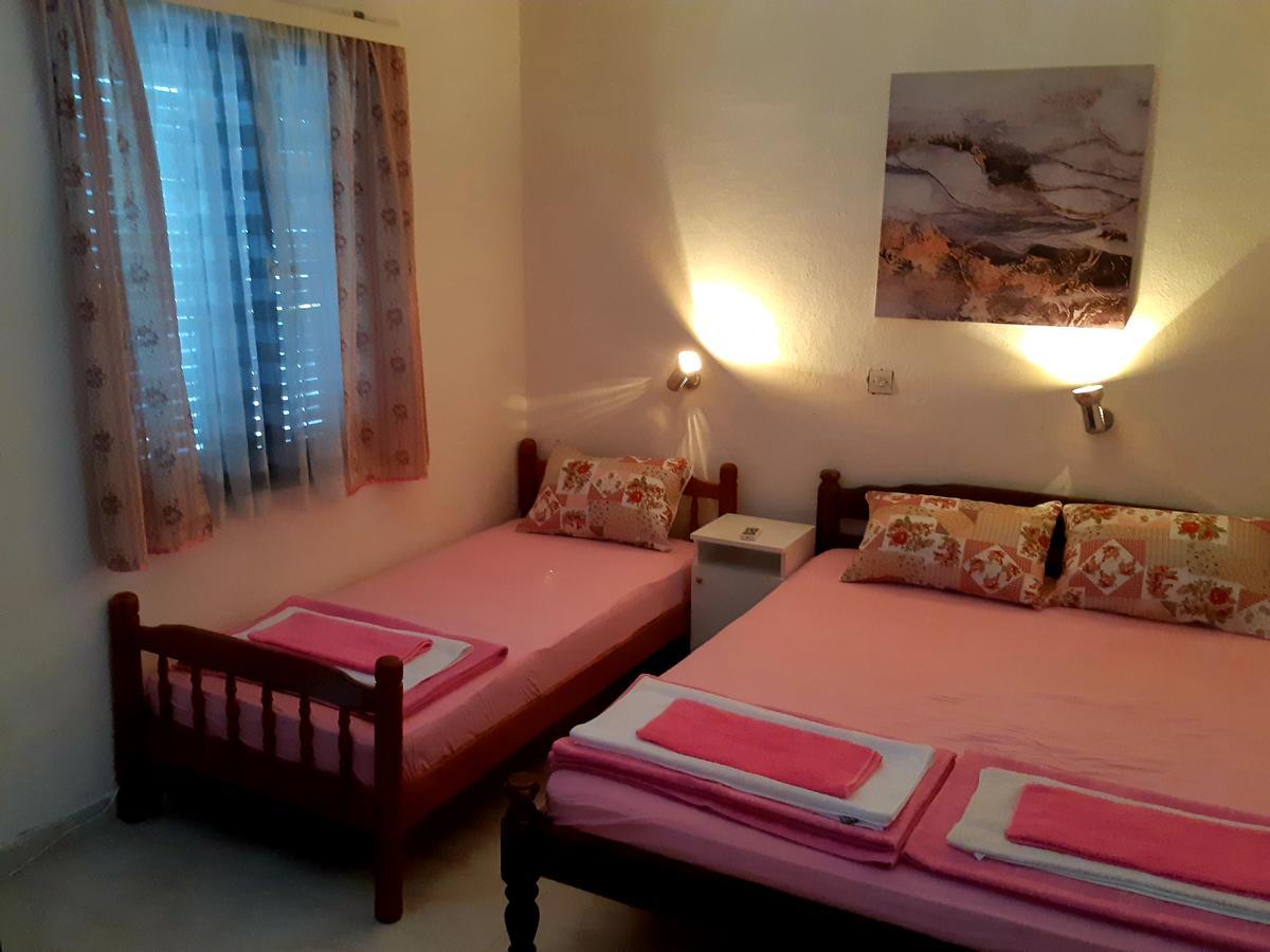 Apartments Ceca ティヴァト エクステリア 写真
