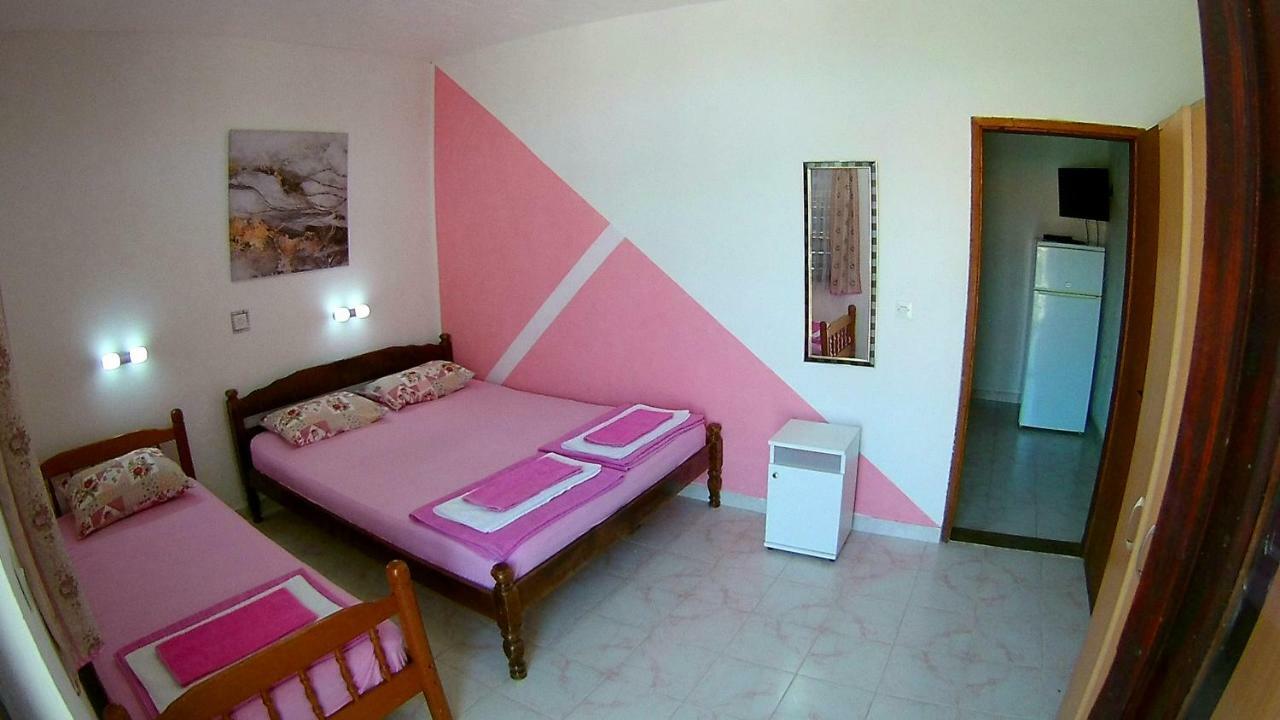 Apartments Ceca ティヴァト エクステリア 写真